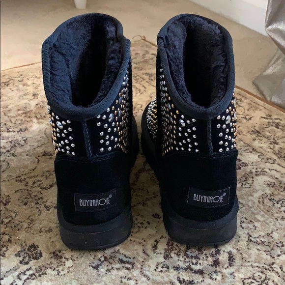 Dolls Kill black fuzzy boots - Picture 3 of 3